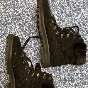 Express black boots 10